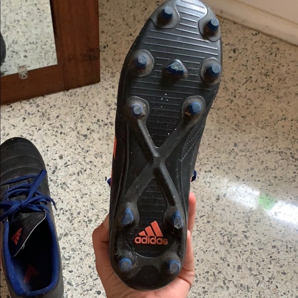 Adidas soccer cleats - Picture 6 of 8